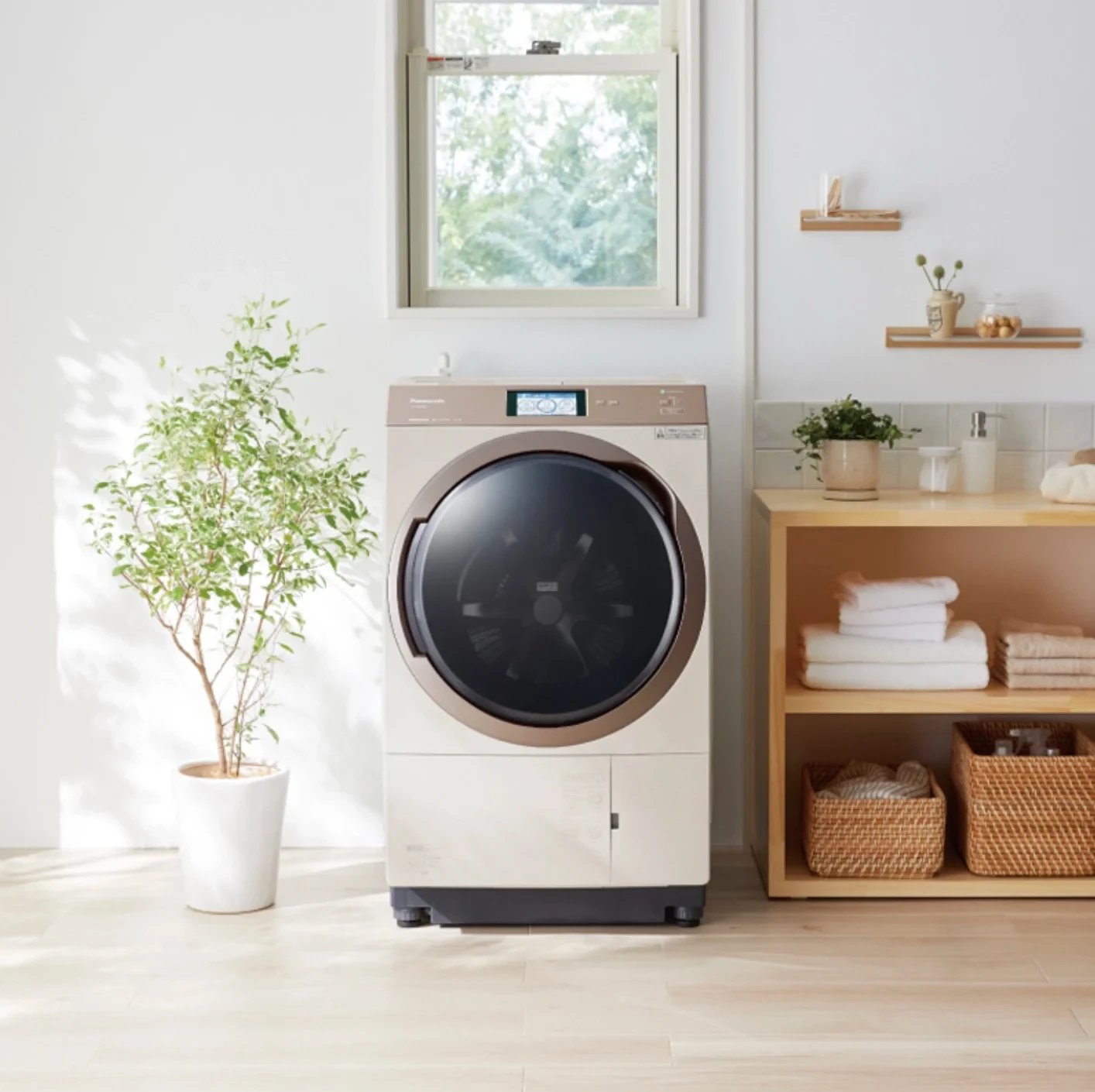 may-giat-panasonic-luon-duoc-danh-gia-cao-boi-thiet-ke-dep-mat-chat-luong-on-dinh-gia-ca-trai-dai-trong-nhieu-phan-khu (1).webp