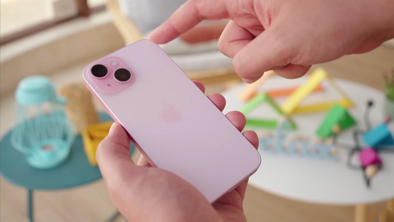 1-mua-dien-thoai-tra-gop-tai-thegioididong-co-loi-ich-gi (1).jpg