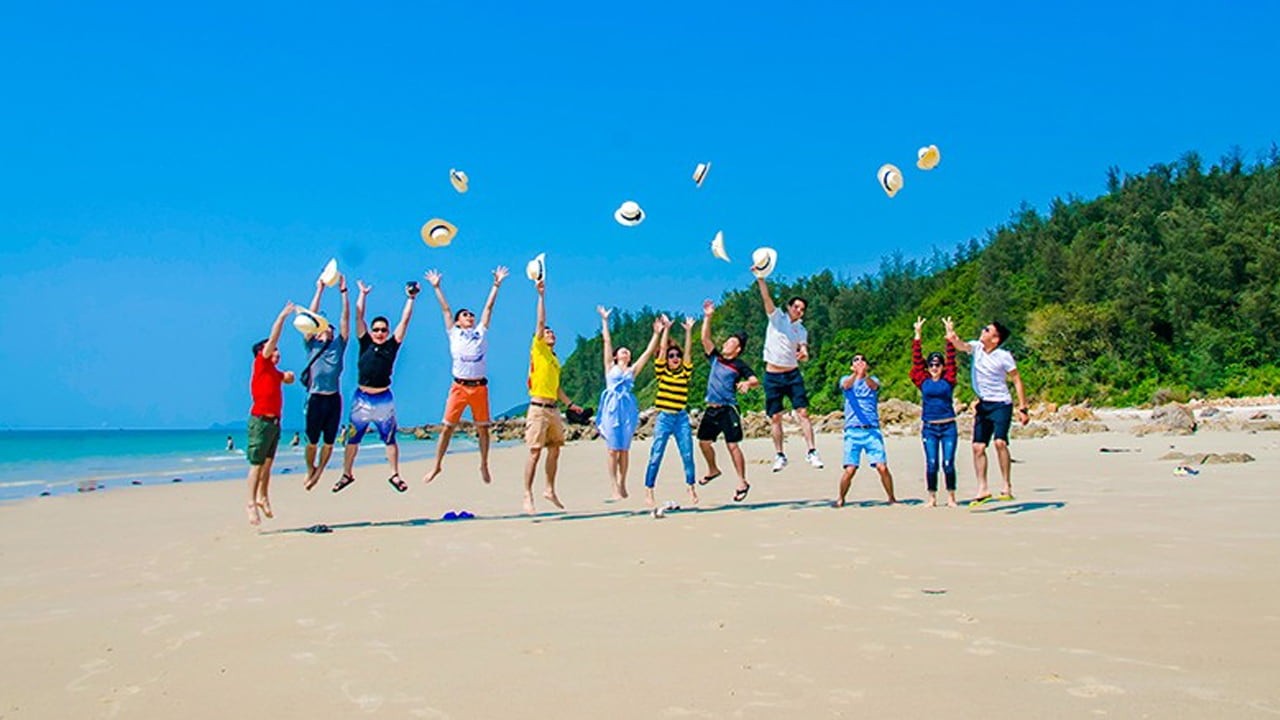 3-du-khach-nen-ghe-den-quan-lan-vao-khoang-thoi-gian-tu-thang-5-den-thang-11 (1).jpg