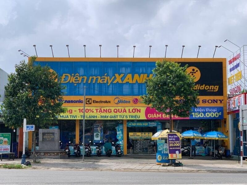 5-mua-dien-thoai-tra-gop-tai-the-gioi-di-dong-quang-ngai (1).jpg