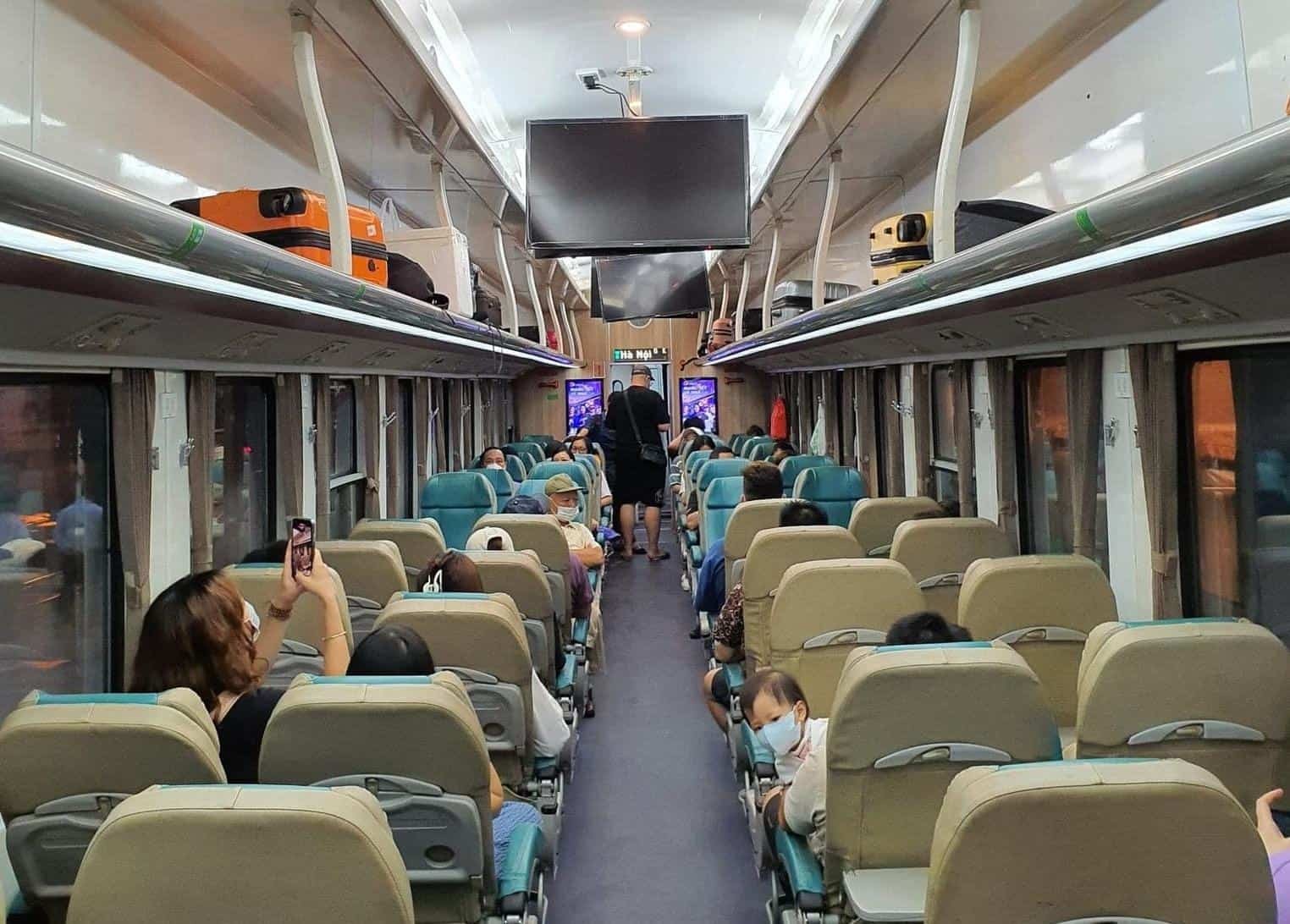 4-thoi-gian-di-tau-hoa-den-ga-hai-phong-nhanh-va-dam-bao-sach-se.jpg