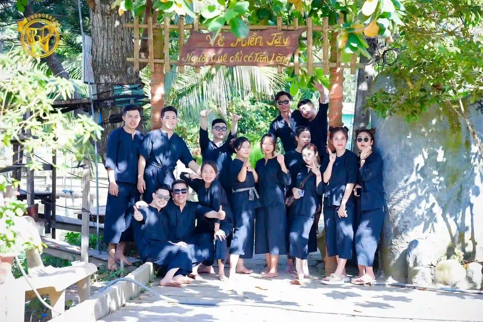 dung-lo-hen-cuoc-vui-tai-khu-du-lich-vinh-sang (1).webp