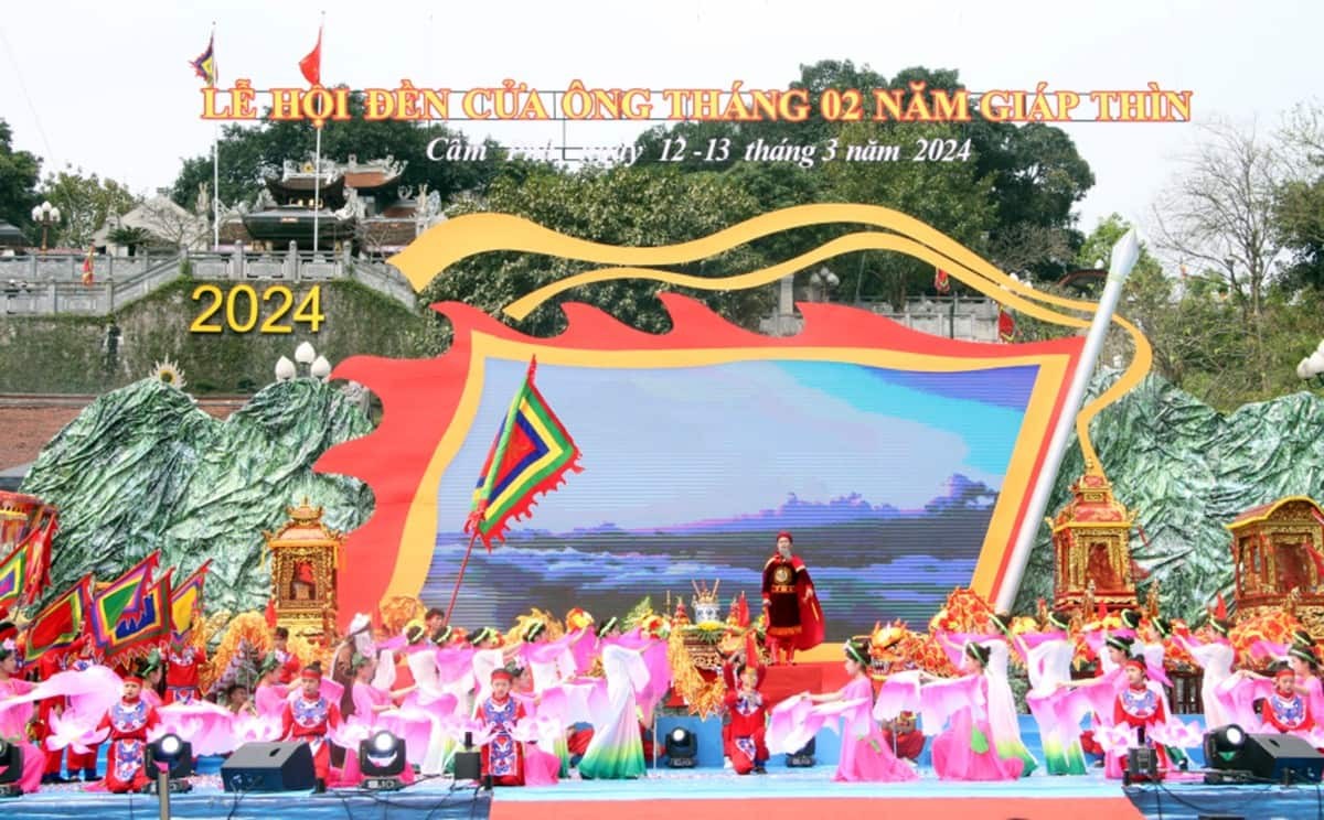 8-cac-hoat-dong-van-hoa-nghe-thuat-dien-ra-xuyen-suot-mua-le-chinh.jpg